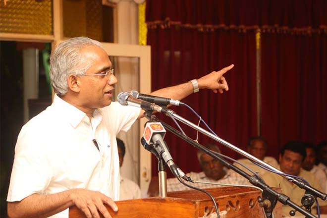 “Rajapaksa government does not support PM Wickremesinghe,” Eran in Parliament