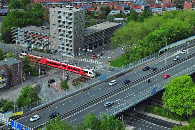 Sri Lanka to build elevated highway network in Colombo