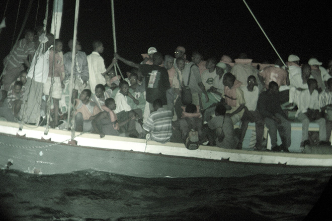 Australia returns illegal immigrants from failed people smuggling vessel
