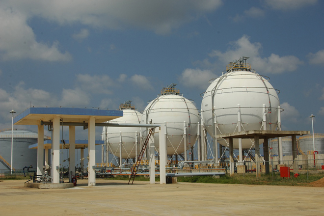 Construction of Litro Gas Filling Factory in Hambantota awarded to Dockyard General Engineering