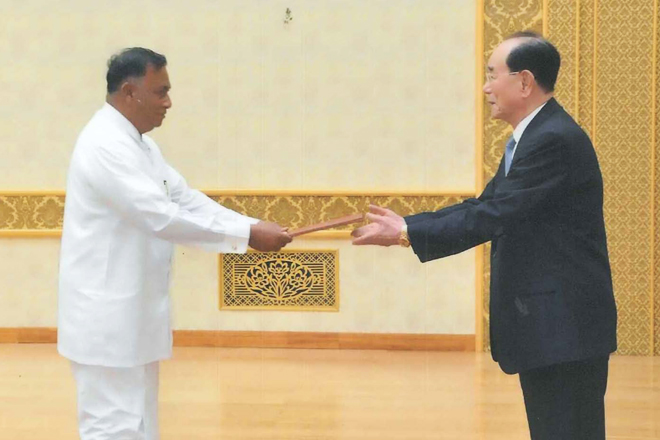 Sri Lanka’s Ambassador to North Korea presents credentials