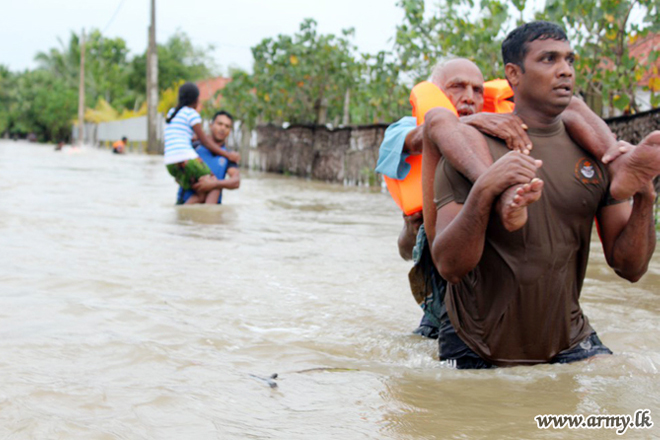 Sri Lanka Army leads flood relief work in the North