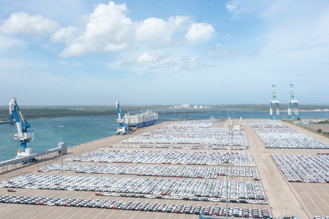 Hambantota Port achieves Record numbers for transshipment